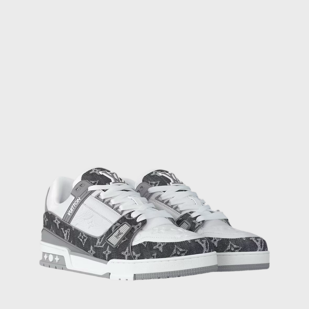 Lv Trainer
