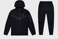 Ensemble Nike Tech